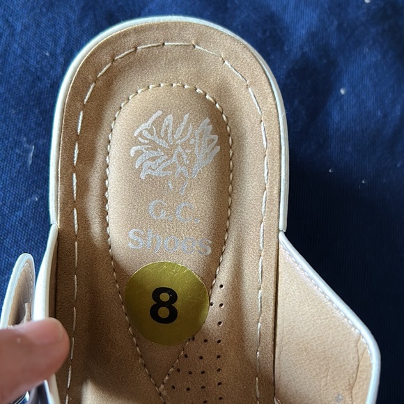 Woman flora white wedge sandals by gc size8 - Picture 2 of 4